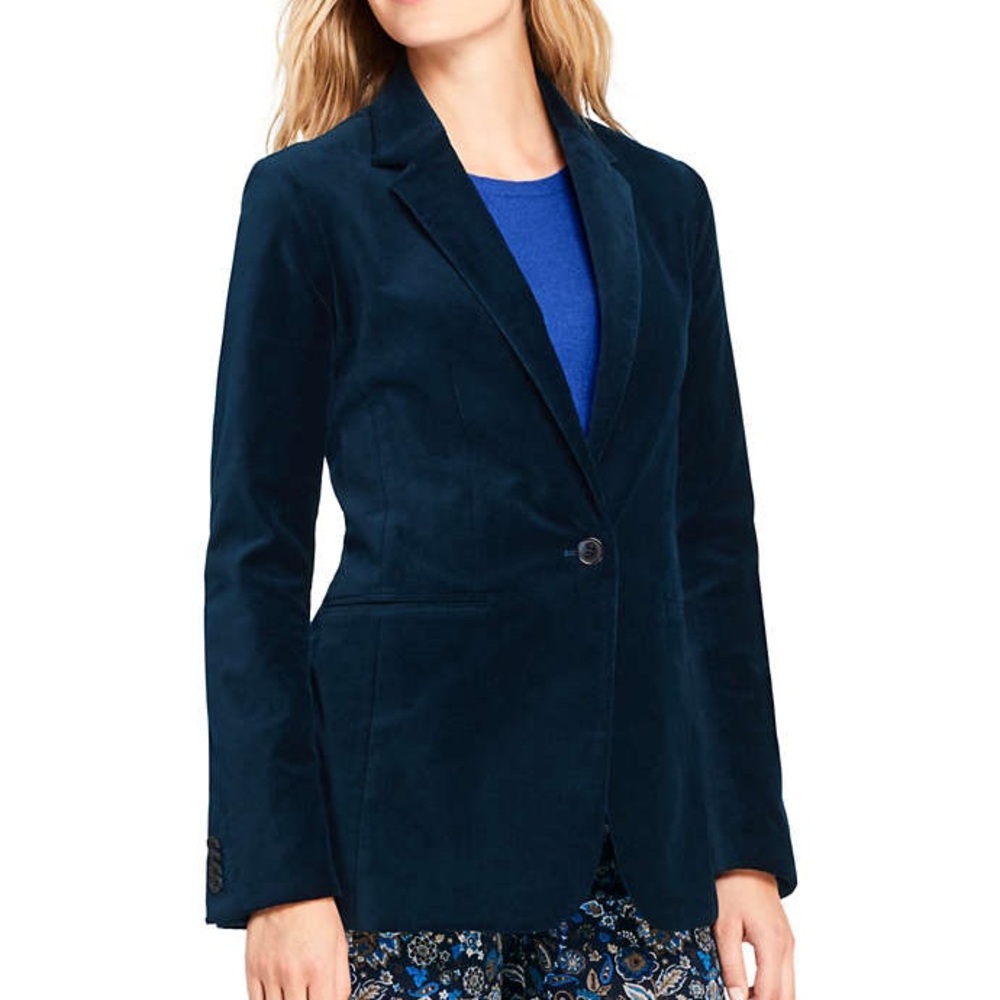 Rich cotton velvet has a hint of stretch.